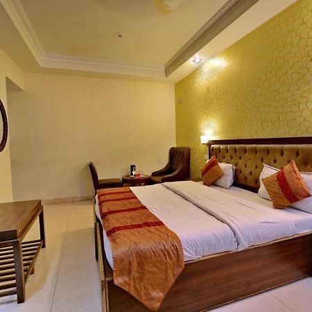Hotel Diamond Inn Chandīgarh Εξωτερικό φωτογραφία
