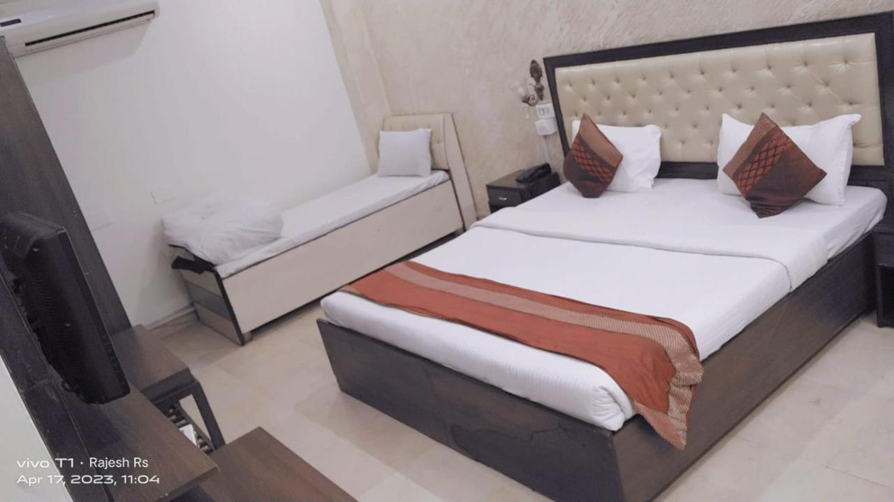 Hotel Diamond Inn Chandīgarh Εξωτερικό φωτογραφία