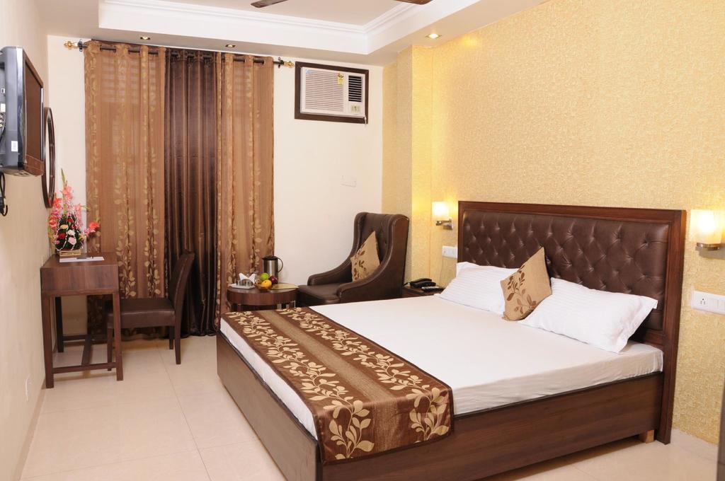Hotel Diamond Inn Chandīgarh Εξωτερικό φωτογραφία