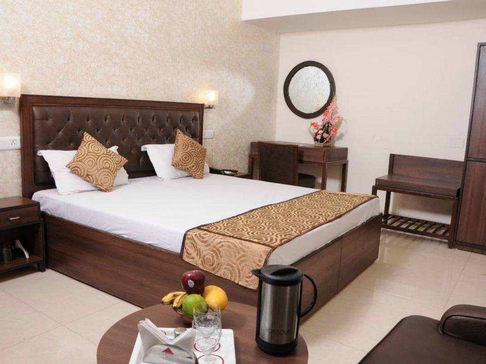 Hotel Diamond Inn Chandīgarh Εξωτερικό φωτογραφία